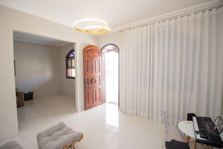 Sala de Jantar de casa à venda com 3 quartos, 360m² em Alvorada, Contagem