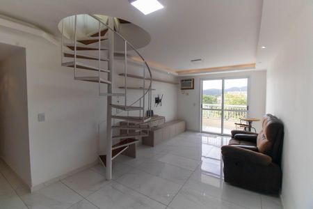 Sala de apartamento à venda com 2 quartos, 140m² em Itaipu, Niterói
