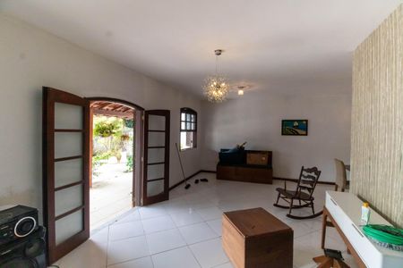 Sala de casa para alugar com 5 quartos, 200m² em Serra Grande, Niterói