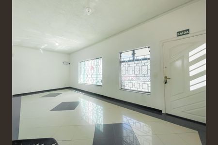 Sala de casa para alugar com 5 quartos, 200m² em Centro, Osasco