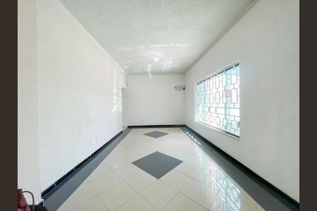 Sala de casa para alugar com 5 quartos, 200m² em Centro, Osasco