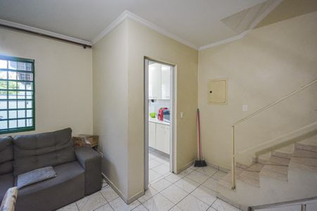 Casa à venda com 3 quartos, 180m² em Vila do Castelo, São Paulo