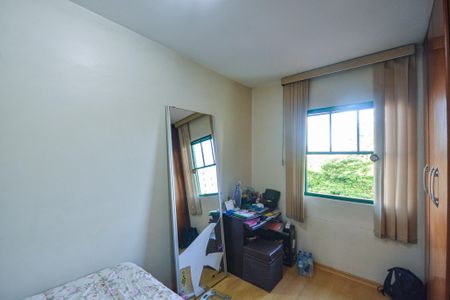 Casa à venda com 3 quartos, 180m² em Vila do Castelo, São Paulo