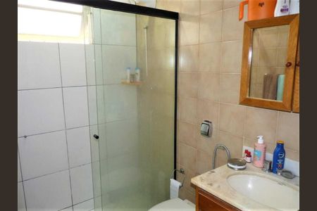 Banheiro de casa para alugar com 2 quartos, 90m² em Piratininga, Niterói