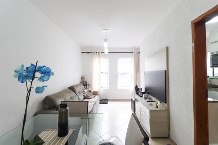 Casa de Condomínio para alugar com 3 quartos, 92m² em Jardim Virginia Bianca, São Paulo