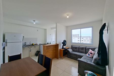 Sala de apartamento para alugar com 2 quartos, 42m² em Vila Sonia, Praia Grande