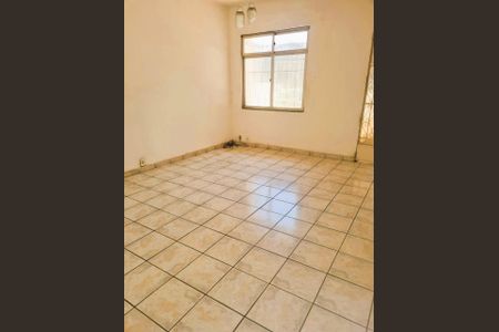 Sala de casa para alugar com 3 quartos, 84m² em Brás de Pina, Rio de Janeiro