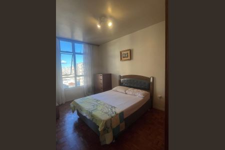 Apartamento para alugar com 2 quartos, 58m² em Centro, Curitiba