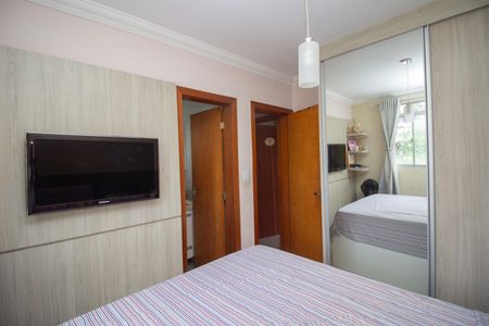 Quarto Suíte de apartamento à venda com 3 quartos, 70m² em Parque Turistas, Contagem