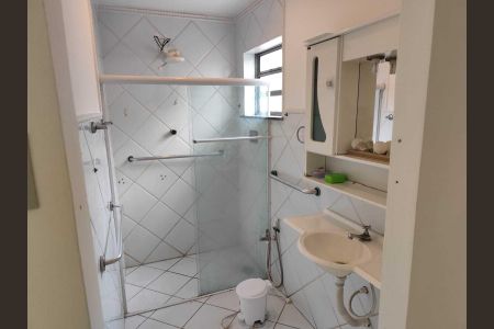 Banheiro Social 1 de casa para alugar com 5 quartos, 380m² em Centro, Nilópolis