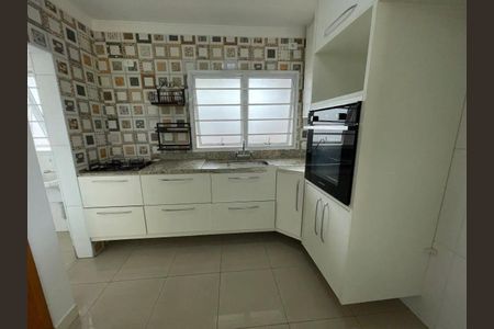 Cozinha de casa de condomínio à venda com 3 quartos, 99m² em Vila Brasilio Machado, São Paulo