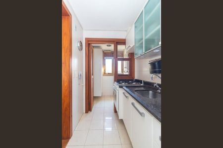 Cozinha de apartamento para alugar com 1 quarto, 47m² em Bela Vista, Porto Alegre