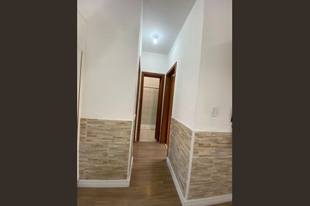 Corredor de apartamento para alugar com 2 quartos, 70m² em Hípica, Porto Alegre