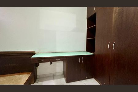 Quarto de apartamento para alugar com 3 quartos, 68m² em Lagoinha, Belo Horizonte