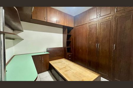 Quarto de apartamento para alugar com 3 quartos, 68m² em Lagoinha, Belo Horizonte