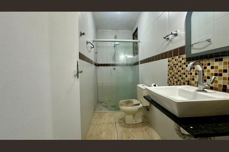 Banheiro de apartamento para alugar com 3 quartos, 68m² em Lagoinha, Belo Horizonte