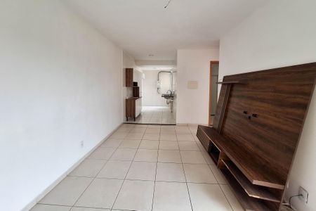 Sala de apartamento para alugar com 2 quartos, 48m² em Maria Paula, São Gonçalo