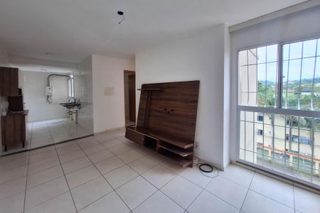 Sala de apartamento para alugar com 2 quartos, 48m² em Maria Paula, São Gonçalo