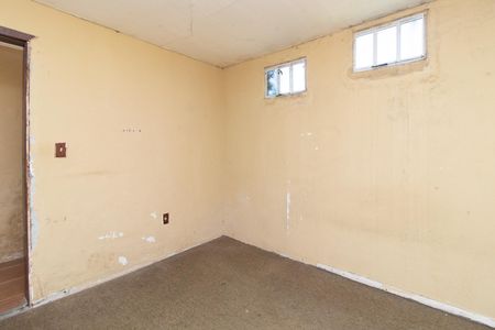 Quarto de casa à venda com 1 quarto, 65m² em São José, Porto Alegre