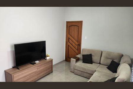 Sala de apartamento para alugar com 2 quartos, 117m² em Brás de Pina, Rio de Janeiro