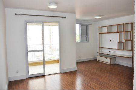 Detalhe - Sala e Sala de Jantar de apartamento à venda com 2 quartos, 69m² em Vila Guedes, São Paulo