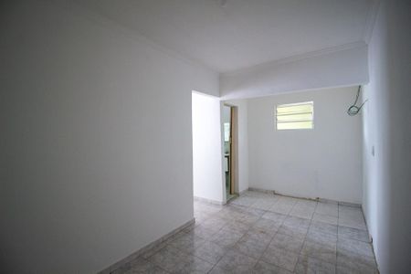 Quarto de casa para alugar com 1 quarto, 50m² em Vila Colorau, Sorocaba