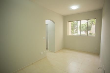 SALA de apartamento à venda com 2 quartos, 54m² em Parque Maria Domitila, São Paulo