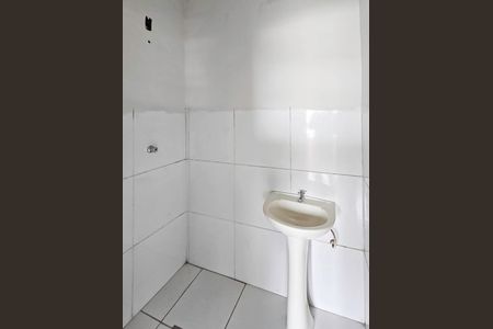 Banheiro social de casa para alugar com 1 quarto, 35m² em São Januário (justinópolis), Ribeirão das Neves