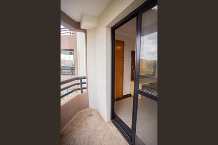 VARANDA DA SALA de apartamento para alugar com 3 quartos, 84m² em Parque Sao Domingos, São Paulo