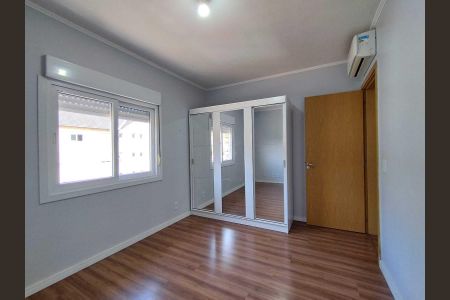 Quarto 2 de apartamento para alugar com 2 quartos, 54m² em Vila Nova, Novo Hamburgo