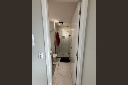 Banheiro de apartamento para alugar com 1 quarto, 40m² em City Bussocaba, Osasco