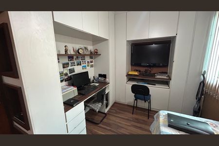 Casa à venda com 3 quartos, 131m² em Jaraguá, Belo Horizonte