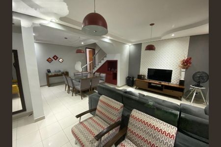 Casa à venda com 4 quartos, 304m² em Anhangabaú, Jundiaí