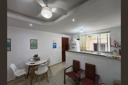 Sala de apartamento à venda com 2 quartos, 49m² em Gardênia Azul, Rio de Janeiro