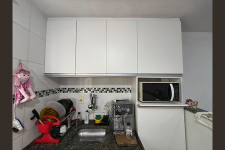 Cozinha de apartamento à venda com 2 quartos, 49m² em Gardênia Azul, Rio de Janeiro