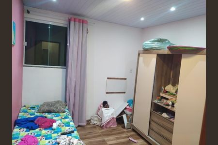 Quarto de casa à venda com 3 quartos, 115m² em Cordovil, Rio de Janeiro