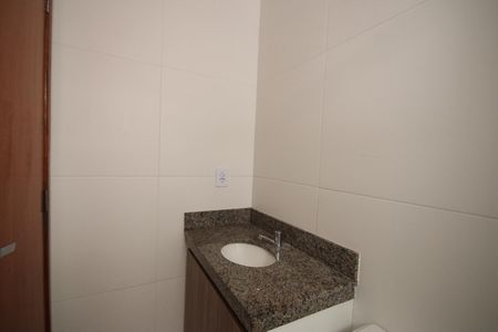 Banheiro de apartamento para alugar com 2 quartos, 45m² em Vila Constança, São Paulo