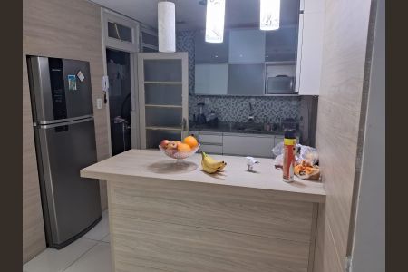 Cozinha de apartamento para alugar com 3 quartos, 90m² em São Geraldo, Porto Alegre
