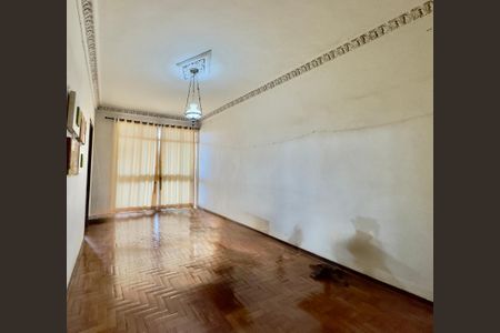 Casa à venda com 3 quartos, 150m² em Paraíso, Belo Horizonte