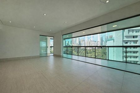 Sala de apartamento para alugar com 4 quartos, 188m² em Vale do Sereno, Nova Lima