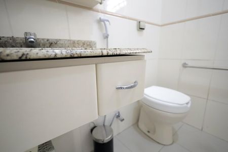 Banheiro 1 de casa à venda com 5 quartos, 271m² em Vila Alice, Santo André