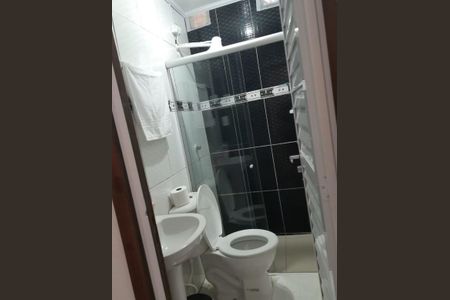 Banheiro de casa para alugar com 2 quartos, 55m² em Jacutinga, Belford Roxo