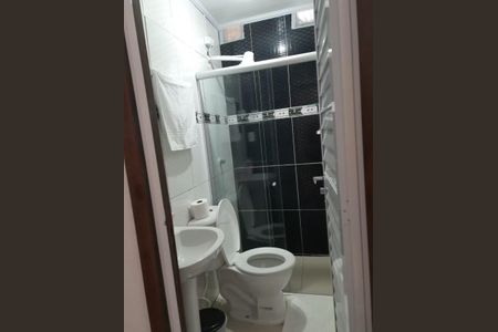 Banheiro de casa para alugar com 2 quartos, 55m² em Jacutinga, Belford Roxo