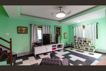 Casa para alugar com 4 quartos, 219m² em Itaipu, Niterói