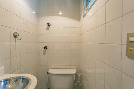 Banheiro da Suíte de apartamento para alugar com 3 quartos, 65m² em Vila Vermelha, São Paulo