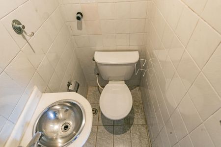 Banheiro da Suíte de apartamento para alugar com 3 quartos, 65m² em Vila Vermelha, São Paulo