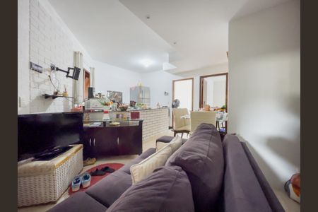 Sala (Casa 3) de casa à venda com 3 quartos, 215m² em Quitaúna, Osasco