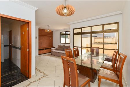 Sala Ambientes de apartamento para alugar com 4 quartos, 225m² em Nova Floresta, Belo Horizonte