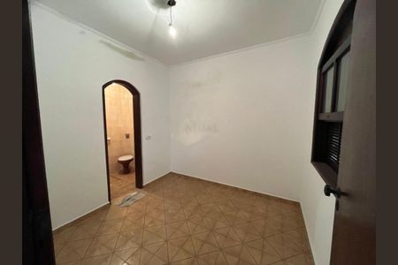 Casa à venda com 4 quartos, 400m² em Jardim Domitila, São Paulo