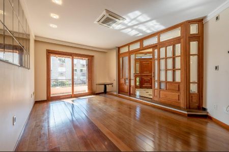 Sala de casa para alugar com 3 quartos, 500m² em São João, Porto Alegre